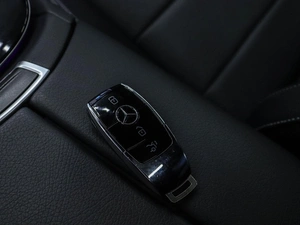 Седан Mercedes-benz E-класс 2021 года, 4400000 рублей, Красноярск