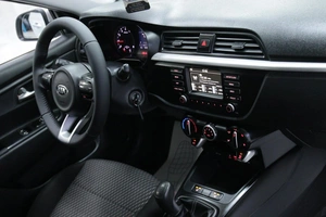 Хетчбэк Kia Rio 2018 года, 898000 рублей, Солонцы