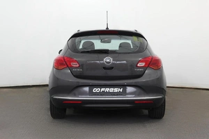 Хетчбэк Opel Astra 2012 года, 670000 рублей, Орёл