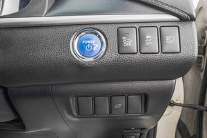 Внедорожник Toyota Harrier 2015 года, 2349000 рублей, Барнаул