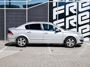 Седан Opel Astra 2008 года, 550000 рублей, Краснодар