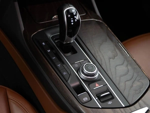 Внедорожник Maserati Levante 2016 года, 3897444 рублей, Москва