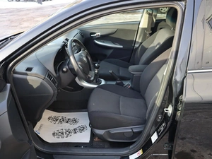 Седан Toyota Corolla 2011 года, 1020000 рублей, Железногорск