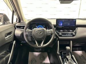 Внедорожник Toyota Corolla Cross 2024 года, 2890000 рублей, Красноярск