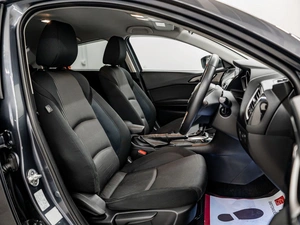 Седан Mazda Axela 2014 года, 1230000 рублей, Красноярск