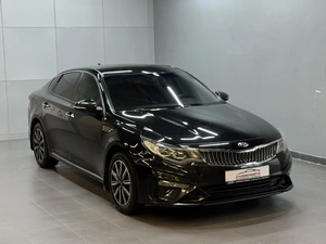 Седан Kia Optima 2018 года, 1697000 рублей, Красноярск