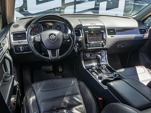 Внедорожник Volkswagen Touareg 2012 года, 2200000 рублей, Краснодар