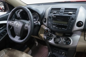 Внедорожник Toyota RAV4 2010 года, 1499000 рублей, Новокузнецк