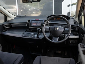 Минивэн Honda Freed 2010 года, 1050000 рублей, Краснодар