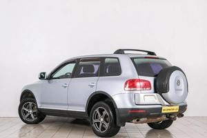 Внедорожник Volkswagen Touareg 2006 года, 899000 рублей, Красноярск