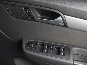 Минивэн Volkswagen Sharan 2012 года, 1290000 рублей, Омск