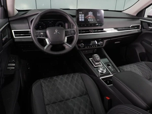 Внедорожник Mitsubishi Outlander 2022 года, 3819000 рублей, Воронеж