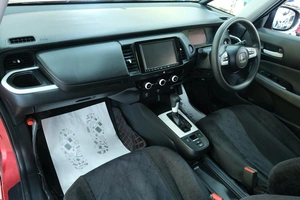 Хетчбэк Honda Fit 2020 года, 1389000 рублей, Омск
