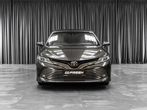 Седан Toyota Camry 2018 года, 2679000 рублей, Тюмень