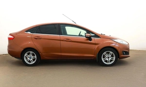 Седан Ford Fiesta 2015 года, 790000 рублей, Орёл