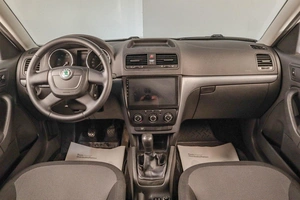 Внедорожник Skoda Yeti 2012 года, 909000 рублей, Челябинск