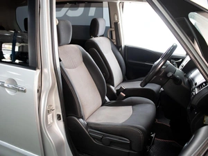 Минивэн Nissan Serena 2010 года, 1090000 рублей, Омск