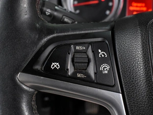 Хетчбэк Opel Astra 2013 года, 949000 рублей, Воронеж