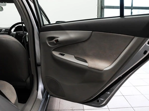 Седан Toyota Corolla Axio 2009 года, 790000 рублей, Красноярск