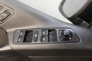 Внедорожник Volkswagen Tiguan 2012 года, 1249000 рублей, Челябинск