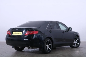 Седан Toyota Camry 2007 года, 899000 рублей, Омск