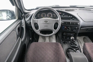 Внедорожник ВАЗ (LADA) Niva Travel 2022 года, 979000 рублей, Красноярск
