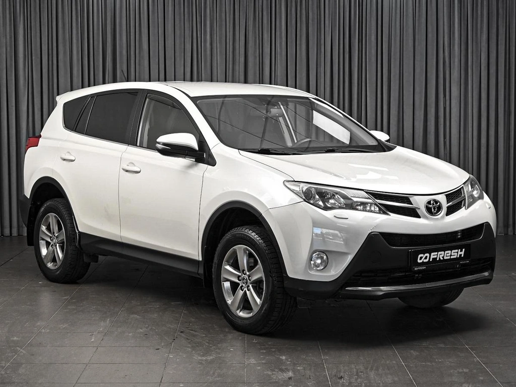 Внедорожник Toyota RAV4 2015 года, 1920000 рублей, Ставрополь