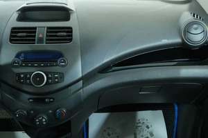 Хетчбэк Chevrolet Spark 2011 года, 439000 рублей, Омск