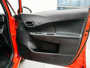 Хетчбэк Toyota Ractis 2015 года, 849000 рублей, Красноярск