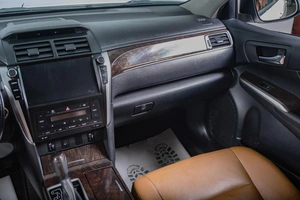 Седан Toyota Camry 2016 года, 2539000 рублей, Томск