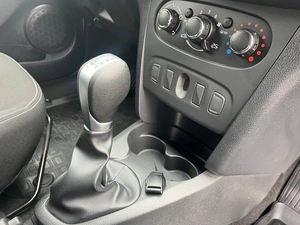 Хетчбэк Renault Sandero Stepway 2021 года, 1379000 рублей, Абакан