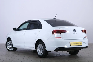 Лифтбек Volkswagen Polo 2021 года, 1609000 рублей, Омск