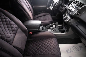 Внедорожник Toyota RAV4 2012 года, 1449000 рублей, Оренбург