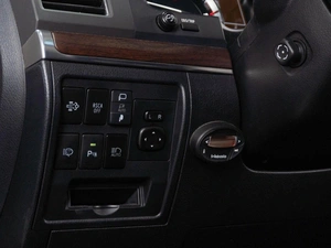 Внедорожник Toyota Land Cruiser 2018 года, 6720000 рублей, Тюмень