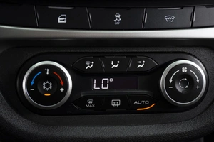 Универсал ВАЗ (LADA) Vesta Cross 2021 года, 1350000 рублей, Омск