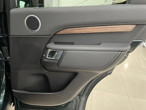 Внедорожник Land Rover Discovery 2017 года, 3787000 рублей, Солонцы