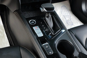 Лифтбек JAC J7 2023 года, 1299000 рублей, Тюмень