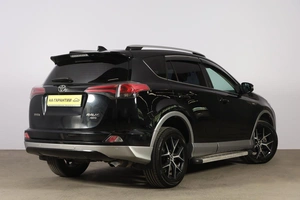 Внедорожник Toyota RAV4 2017 года, 2599000 рублей, Новосибирск