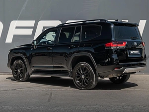 Внедорожник Toyota Land Cruiser 2022 года, 9300000 рублей, Краснодар