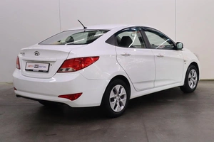 Седан Hyundai Solaris 2016 года, 985000 рублей, Брянск
