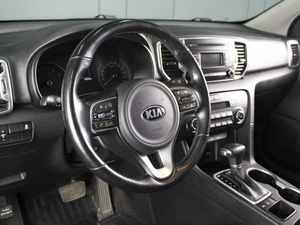 Внедорожник Kia Sportage 2018 года, 2180000 рублей, Омск