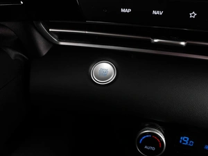 Седан Hyundai Elantra 2023 года, 2499000 рублей, Тюмень