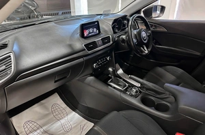 Седан Mazda Axela 2018 года, 1297000 рублей, Красноярск