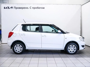 Хетчбэк Skoda Fabia 2012 года, 500000 рублей, Красноярск