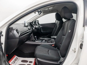 Хетчбэк Mazda Axela 2017 года, 1349000 рублей, Красноярск