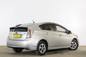 Лифтбек Toyota Prius 2013 года, 1279000 рублей, Тюмень