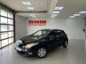 Хэтчбек Renault Megane 2013 года, 975000 рублей, Курск