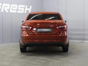 Седан ВАЗ (LADA) Vesta 2018 года, 900000 рублей, Омск