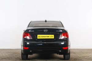Седан Hyundai Solaris 2013 года, 899000 рублей, Тюмень
