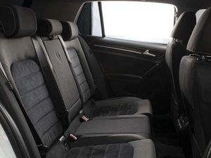 Хетчбэк Volkswagen Golf 2014 года, 1380000 рублей, Омск